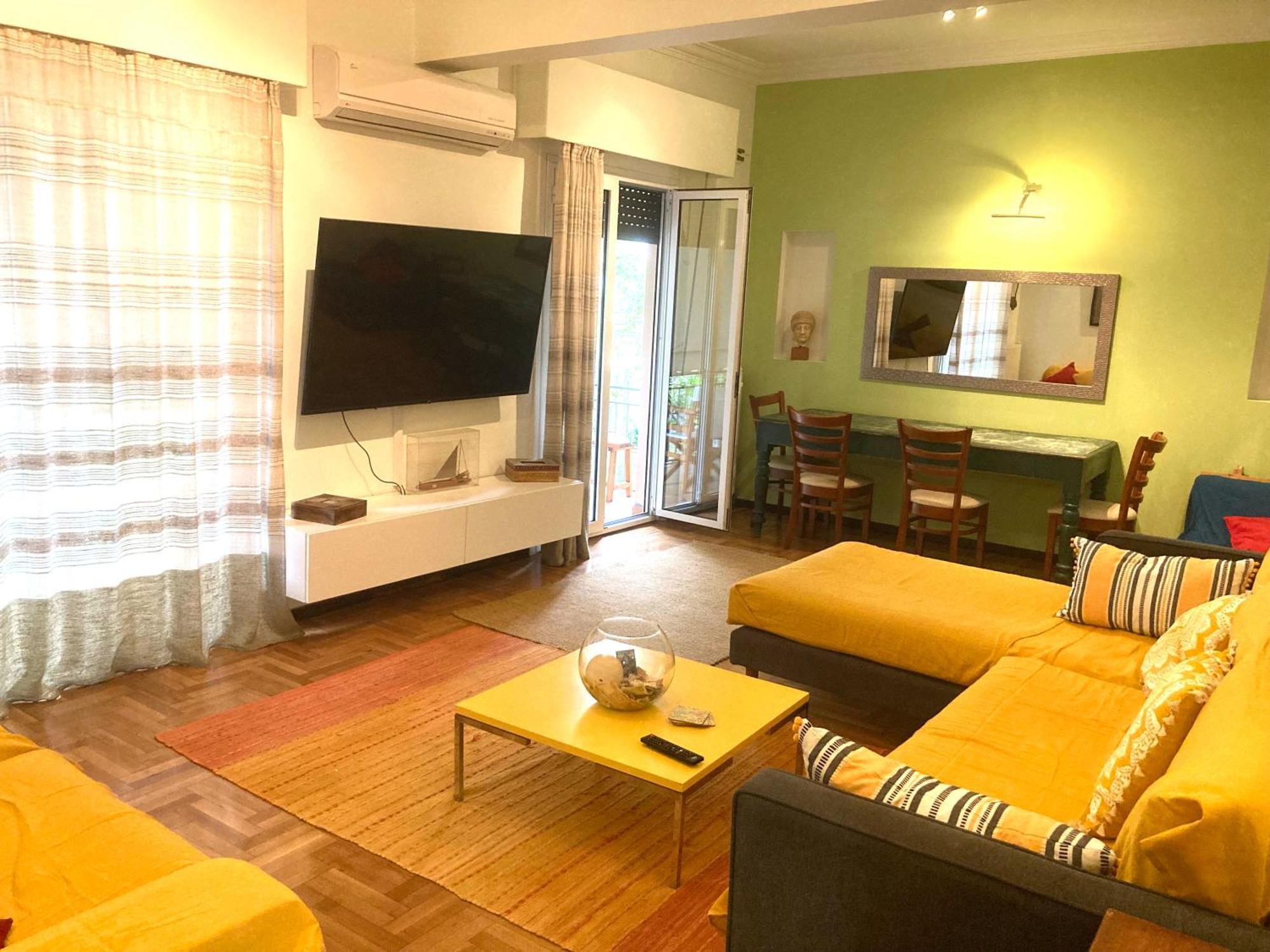 3 Bedder Condo In Ilisia, Megaro Mousikis Athens Exterior photo